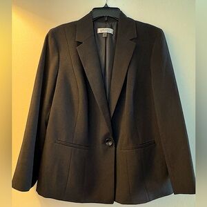 Elegant black Kasper one button jacket (Size 14W).